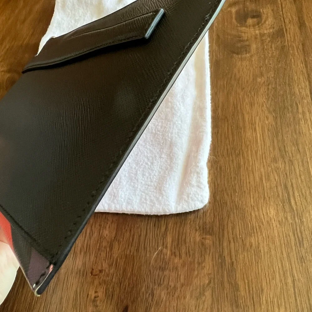 HOST PICK SUMMER UNIFORM Posh Party 7/5!!! Prada Saffiano Lipstick Clutch 💄 - Picture 12 of 12